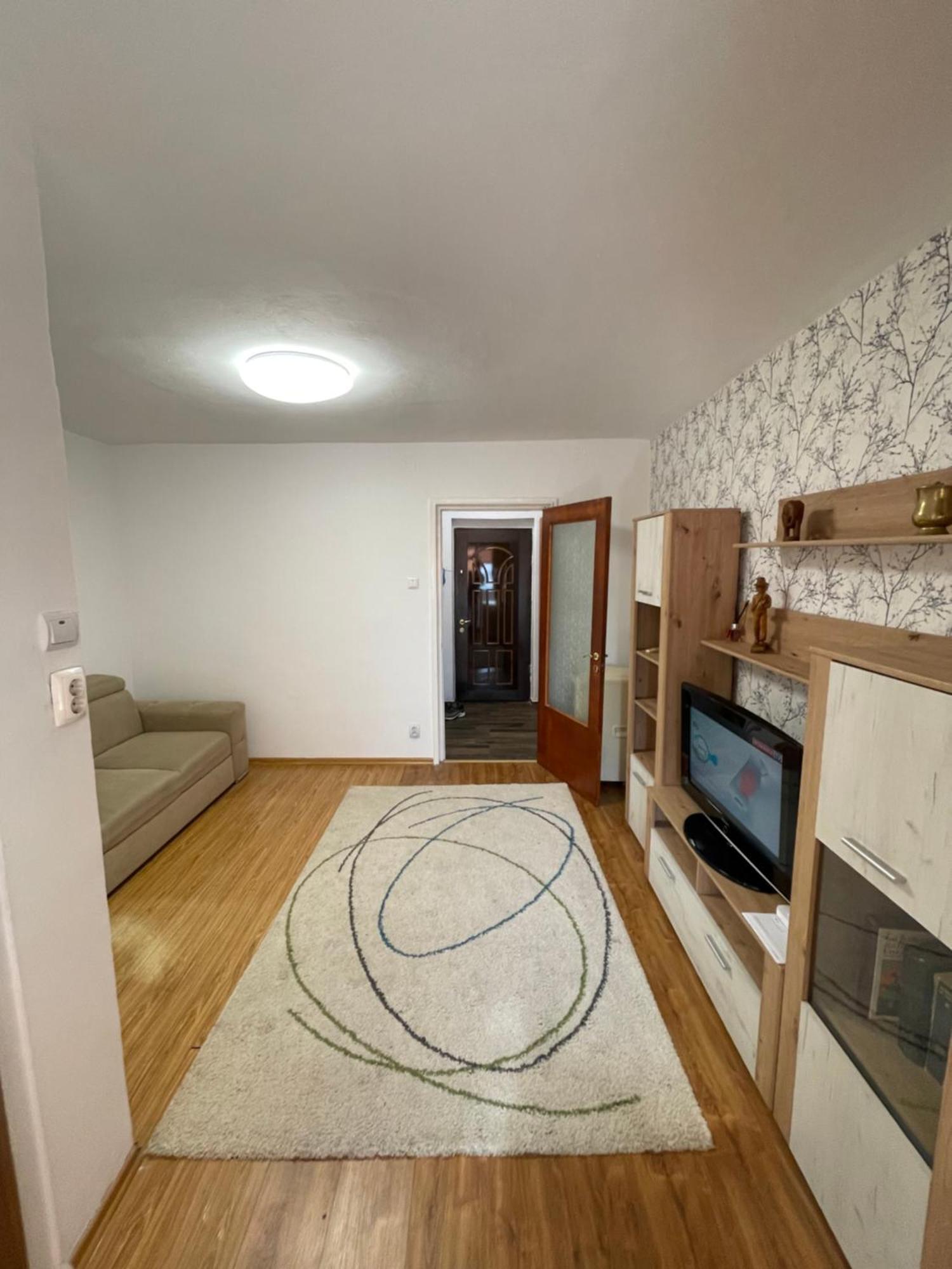 Garsoniera -Single Room 91 Бухарест Экстерьер фото